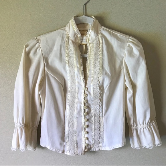 70s Womens Gunne Sax Blouse Scallop Lace Button Up Top 1970s Bohemian Wedding Tunic Ivory Floral Sheer Lace Renaissance Farm Top